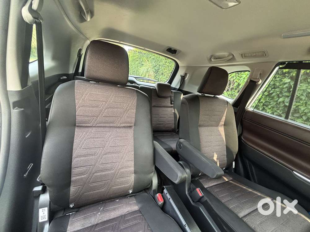 Toyota Innova Hycross 2.0 Vx Hybrid 7 Str, 2026, Petrol