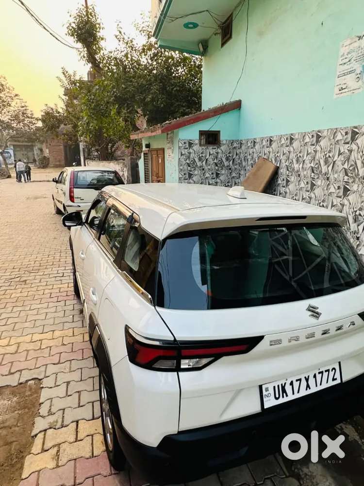 Maruti Brezza 1.5 Vxi 2024
