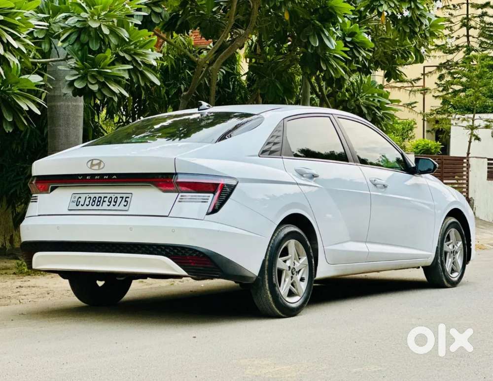Hyundai Verna, 2023, Petrol