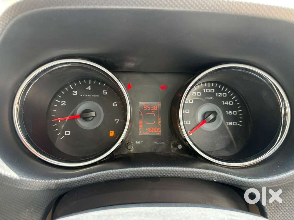 Mahindra Tuv 300 T8, 2017, Diesel