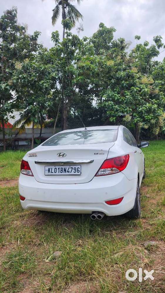 Hyundai Fluidic Verna 1.6 Crdi Sx Automatic, 2013, Petrol