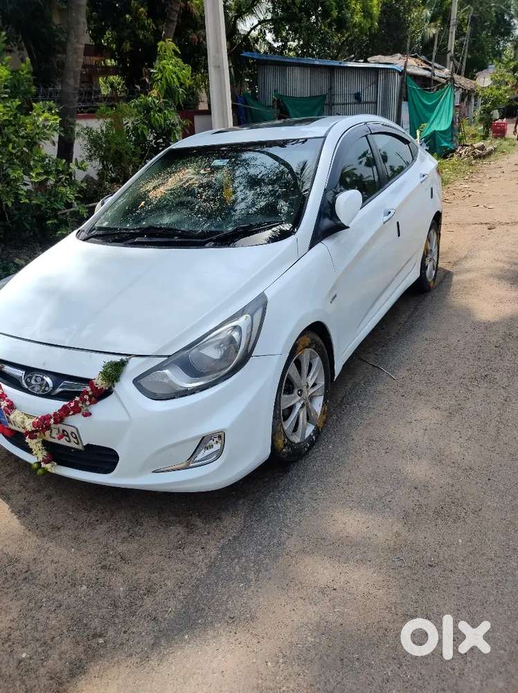 Hyundai Verna 2012
