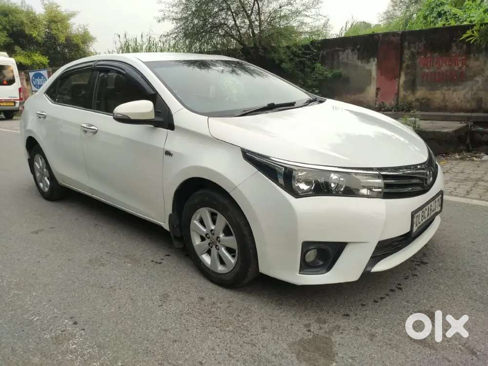 Toyota Corolla Altis 2015
