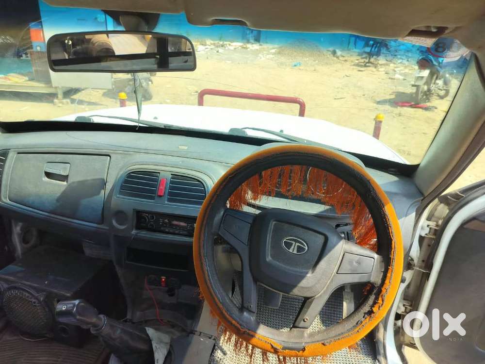 Tata Yodha 1700 Towing Van