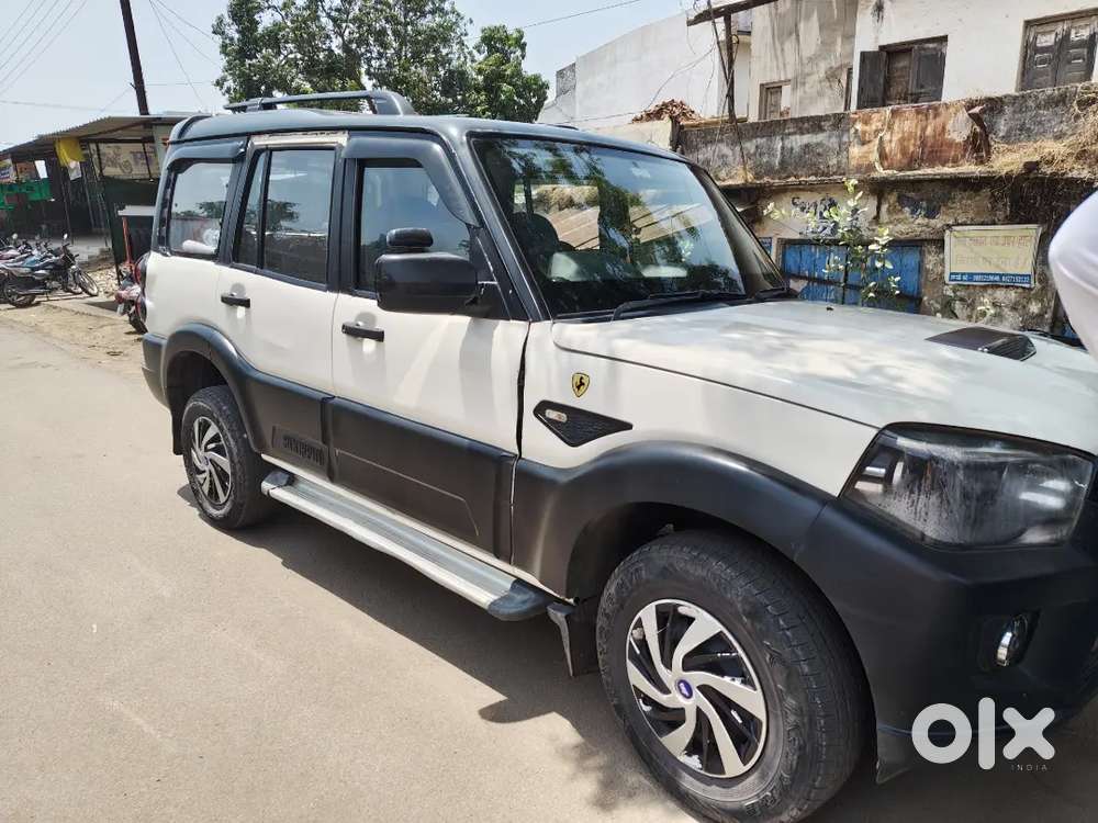 Mahindra Scorpio Diesel 2020 Manual