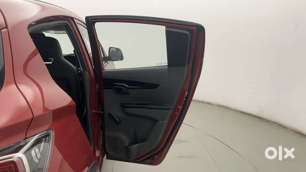 Mahindra Kuv100 Nxt 1.2 K2 Diesel 6 Str, 2018, Petrol