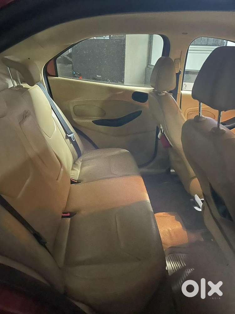 Ford Car Manual 2015