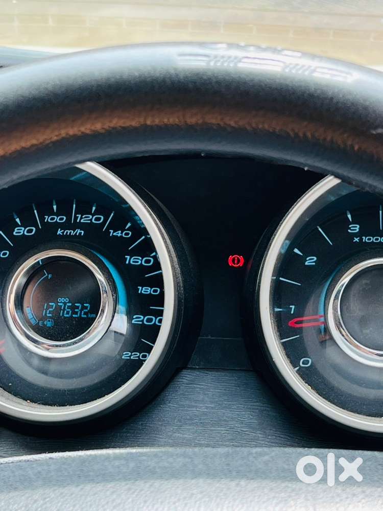 Mahindra Xuv500 2018 Diesel Well Maintained