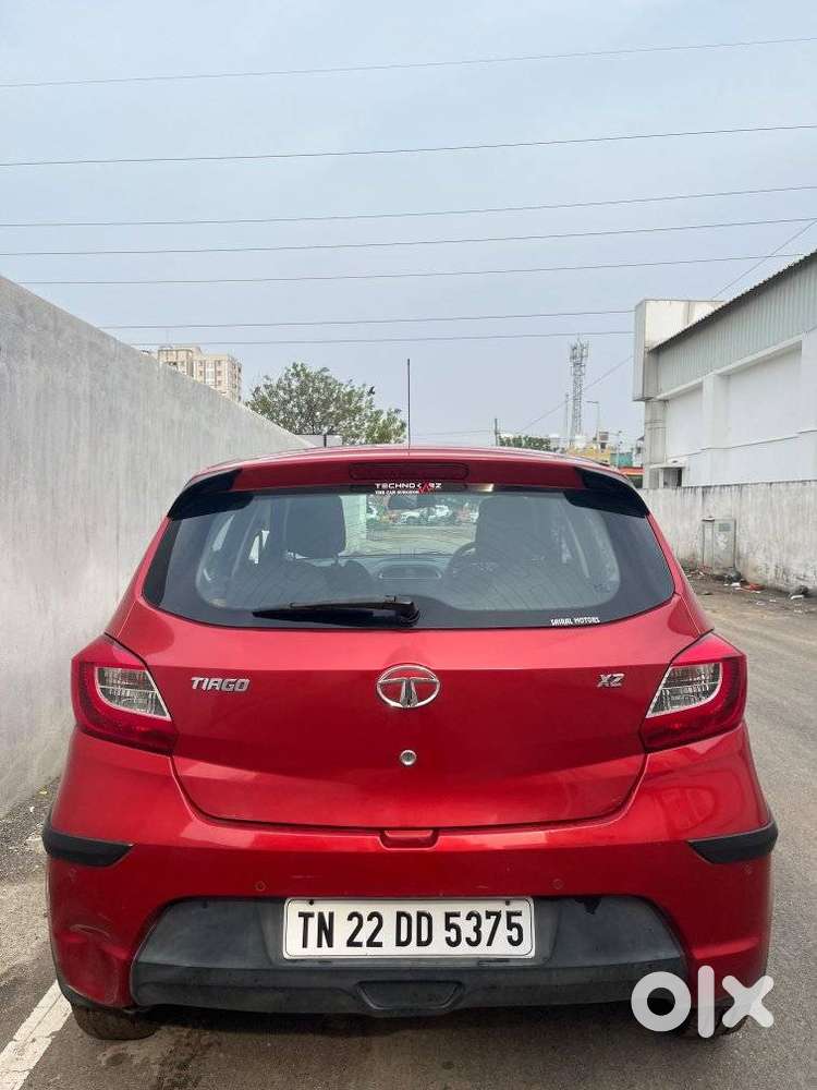 Tata Tiago, 2016, Petrol