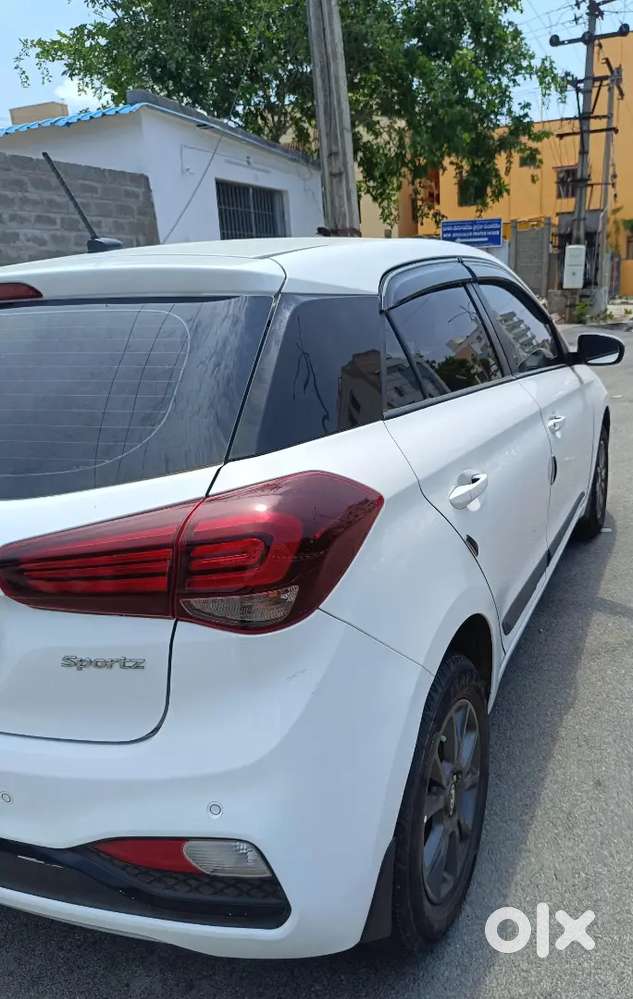 Hundai 120 Sportz Plus Vtvt