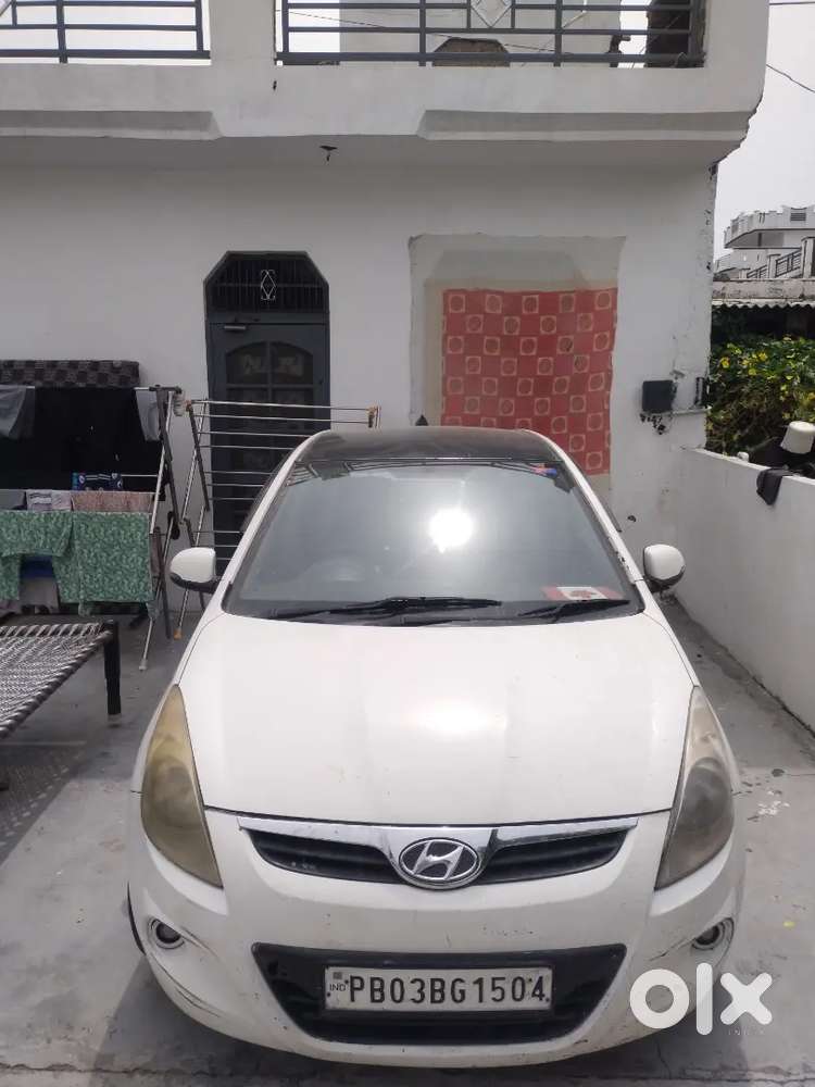 Hyundai I20 Sportz 2011