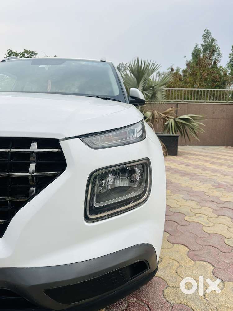 Hyundai Venue 1.2 S (o), 2021, Petrol