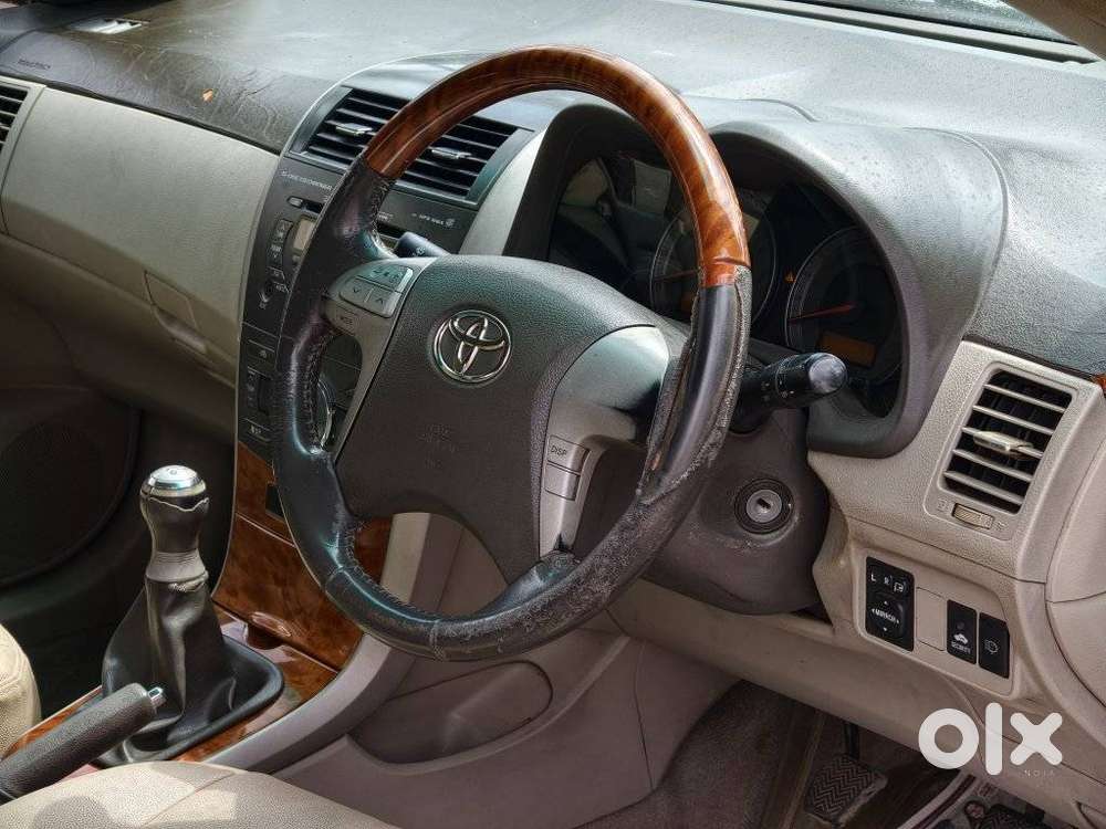 Toyota Corolla Altis Gl, 2010, Petrol