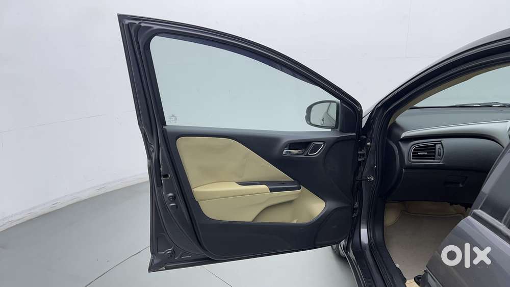 Honda City I-vtec V, 2018, Petrol