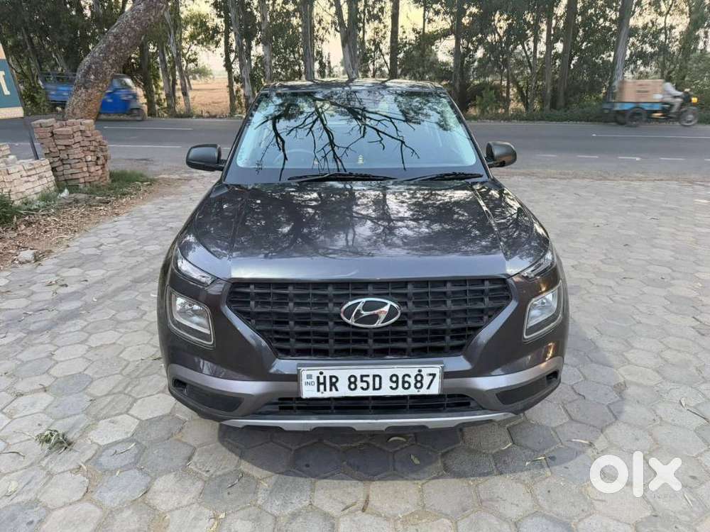 Hyundai Venue E 1.2 Petrol, 2020, Petrol