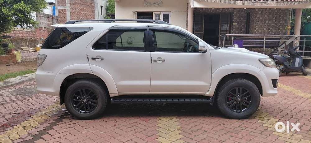 Toyota Fortuner 3.0 4x2 Mt, 2014, Diesel