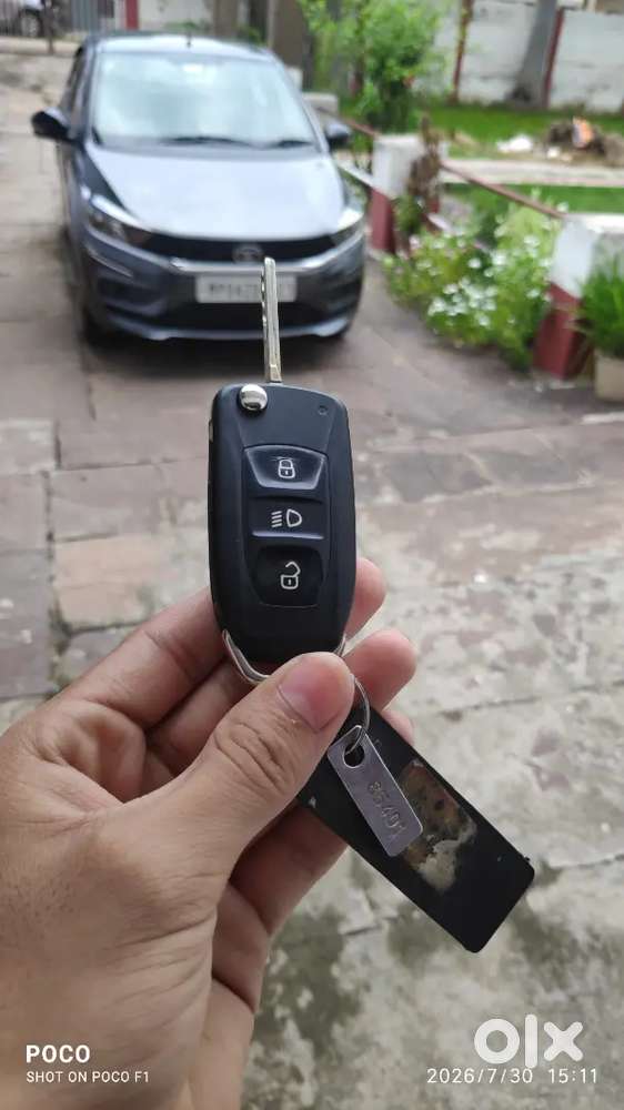 Tata Tiago Revotron Xt 2023 Manual Petrol