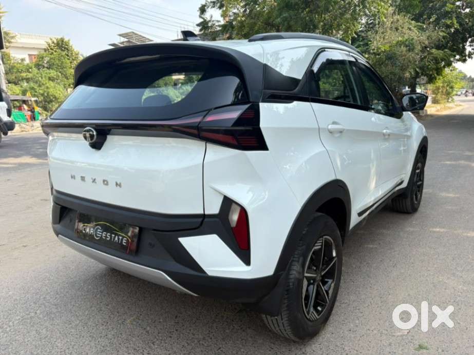 Tata Nexon Creative 1.2 Revotron Petrol 6 Mt, 2025, Petrol