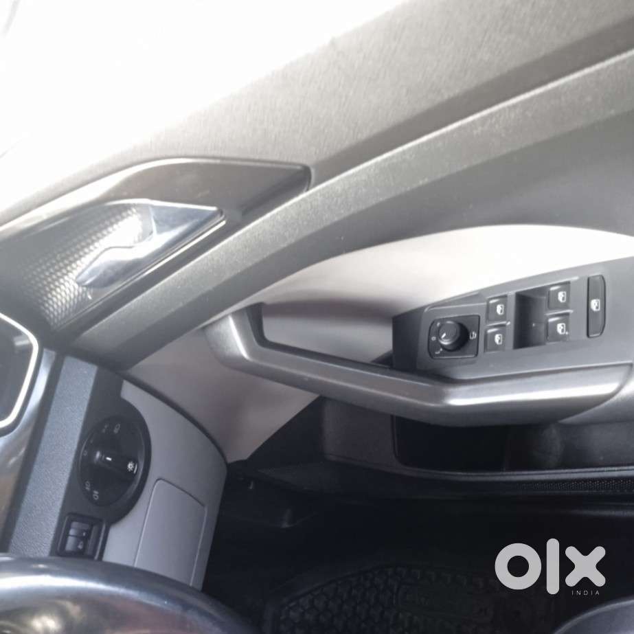 Skoda Kushaq Style 1.0l Tsi At, 2023, Petrol