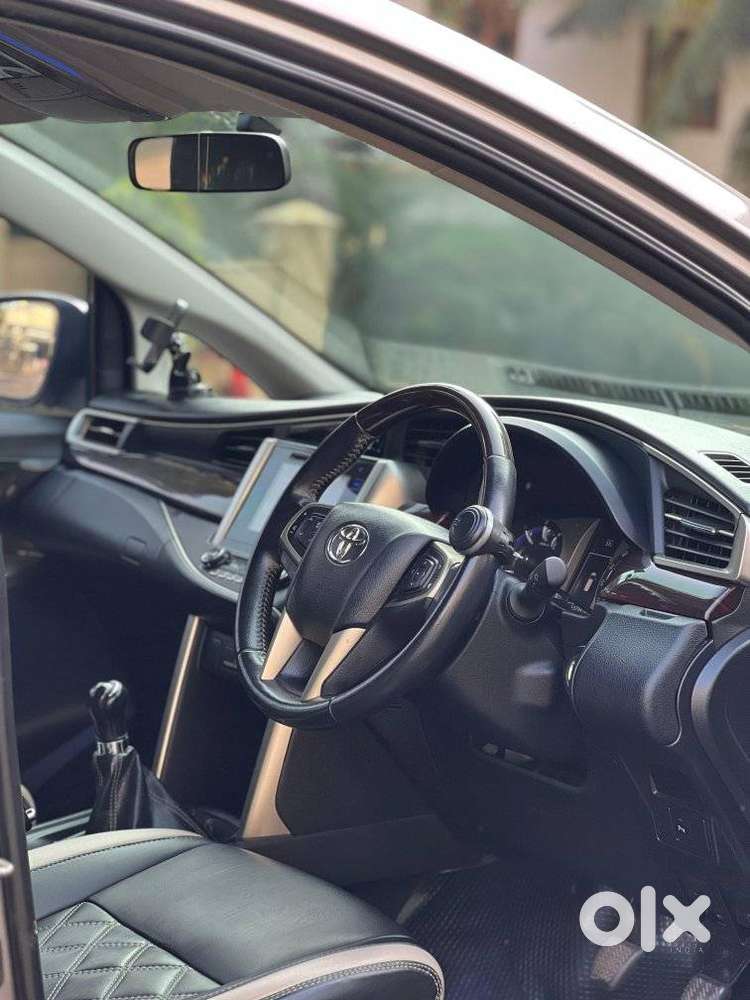 Toyota Innova Crysta 2.4 V, 2017, Diesel