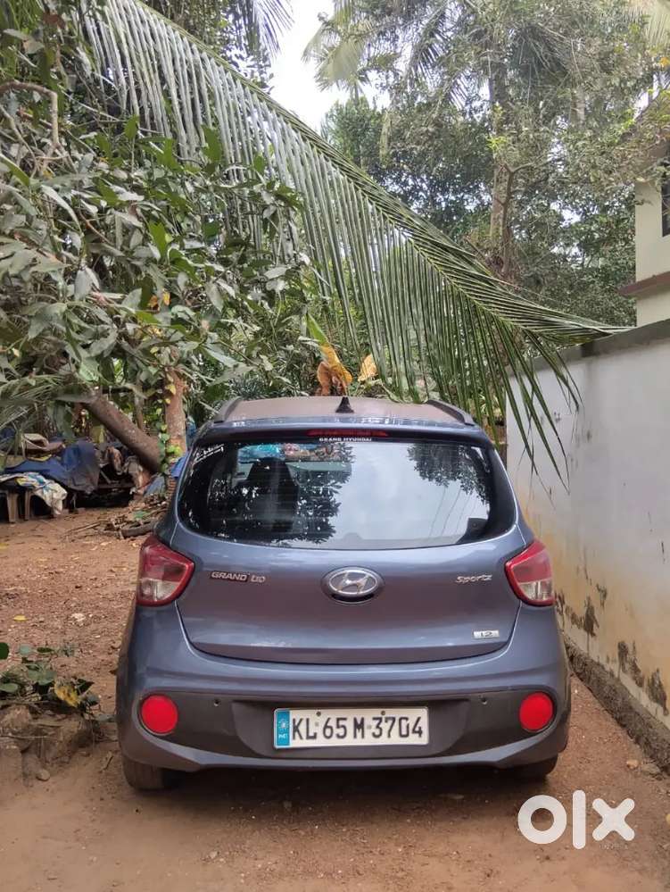 Hyundai Grand I10 2017 Petrol 40000 Km Driven