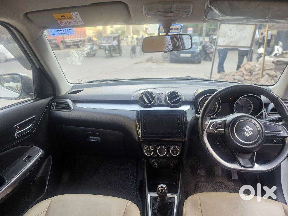 Maruti Suzuki Swift 1.3 Zxi, 2023, Petrol