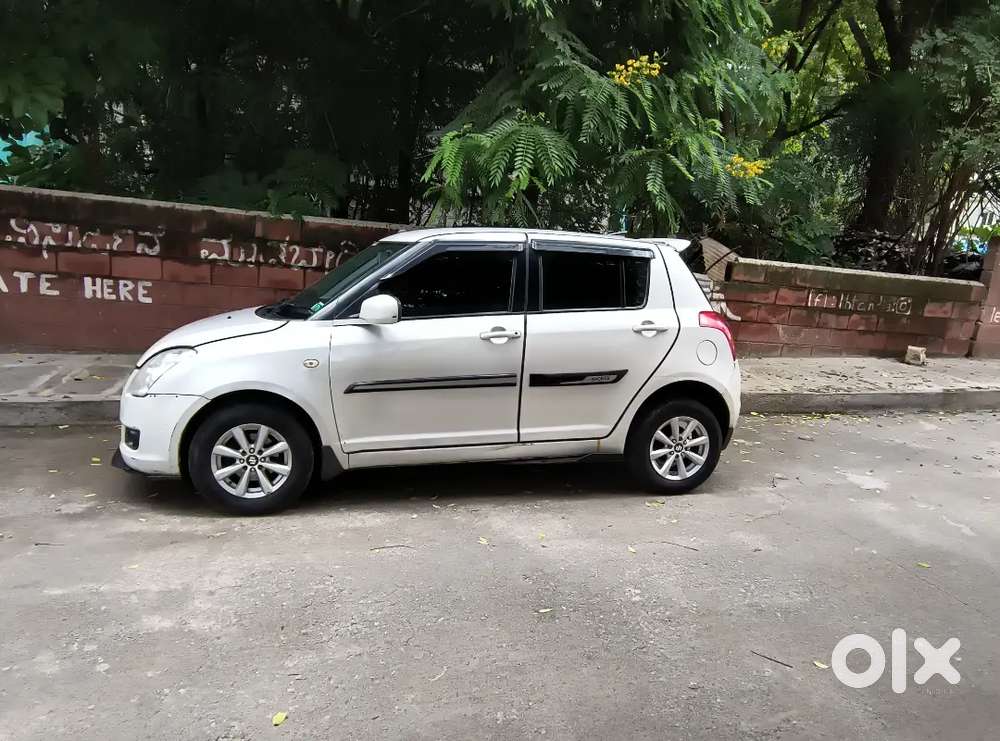 White Swift 4th Owner In Very Good Condition Zxi Top End Petrol