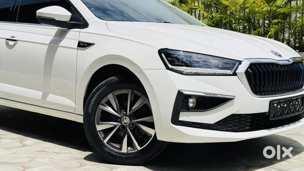 Skoda Slavia 1.0 Tsi Style At, 2023, Petrol