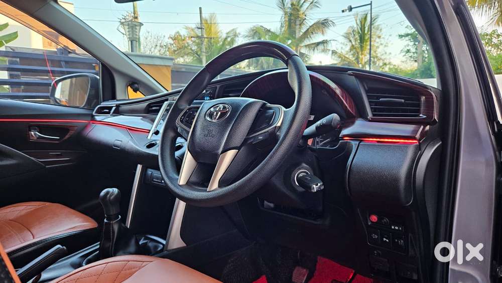 Toyota Innova Crysta 2.4 G Plus Mt 7 Str, 2023, Diesel