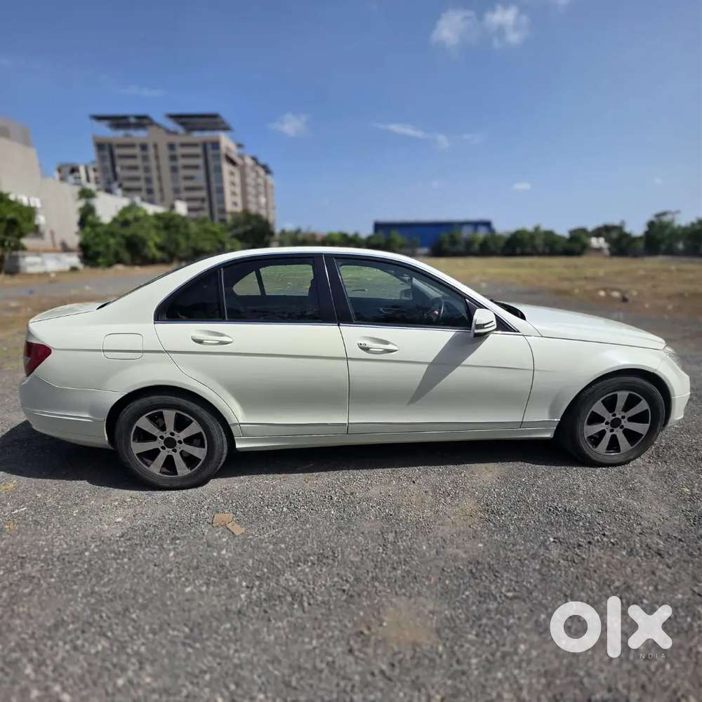 Mercedes-benz C-class 2011 Diesel 157000 Km Driven