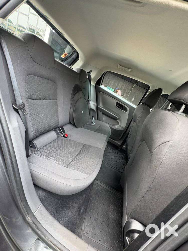 Tata Altroz 1.2 Xm, 2021, Petrol