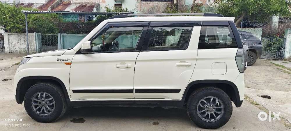 Mahindra Tuv 300 2019 Diesel Well Maintained