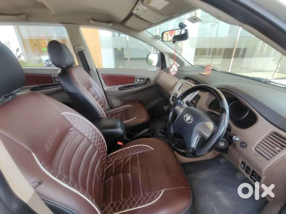 Toyota Innova 2015 Diesel 155000 Km Driven
