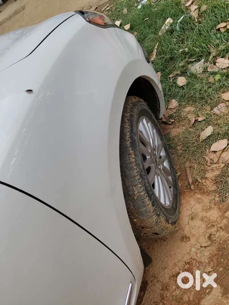All Peper Okay No Scratch Full Condition Ac Work Good Condition