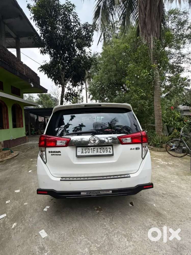 Toyota Innova Crysta 2022 Diesel Well Maintained