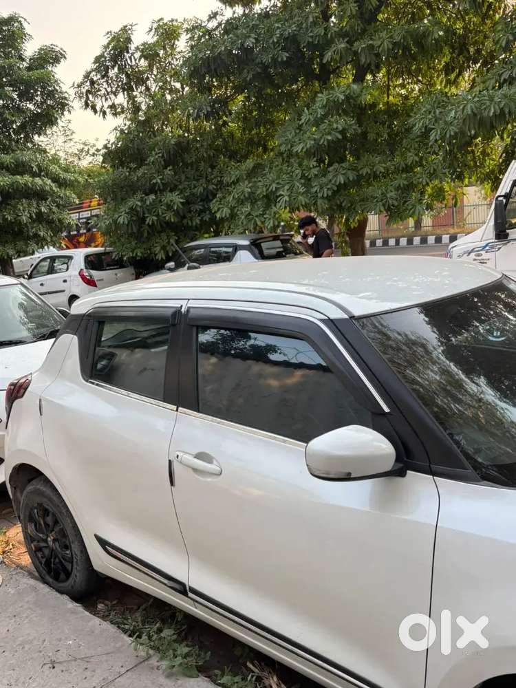 Maruti Suzuki Swift Vxi 2023