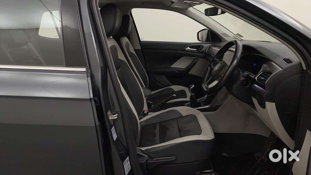 Volkswagen Taigun Topline 1.0 Tsi At (electric Seats), 2022, Petrol