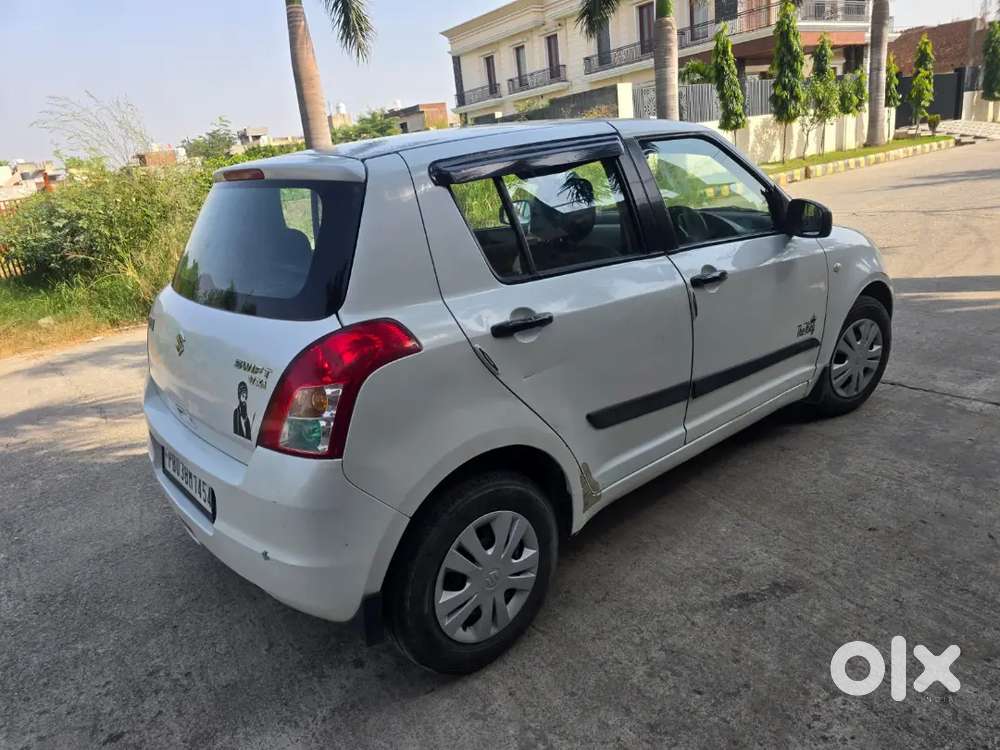 Maruti Suzuki Swift 2008 Petrol 70000 Km Driven