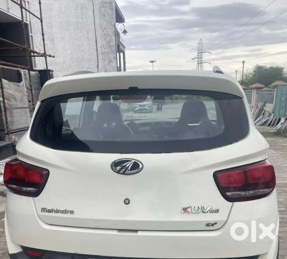 Mahindra Kuv 100 2016