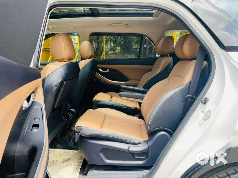 Hyundai Alcazar Signature 1.5 Petrol Dct 6str, 2025, Petrol