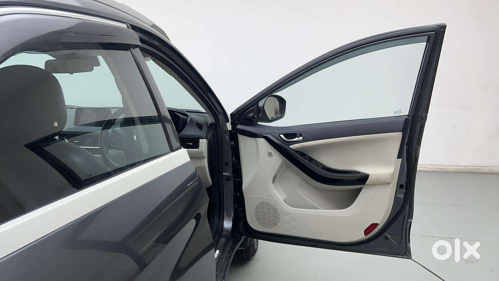 Tata Nexon 1.2 Revotron Xz Plus (s), 2023, Petrol