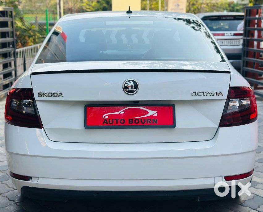 Skoda Octavia, 2018, Petrol