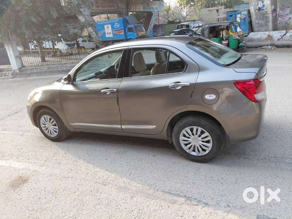Maruti Suzuki Dzire 1.2 Vxi, 2022, Petrol