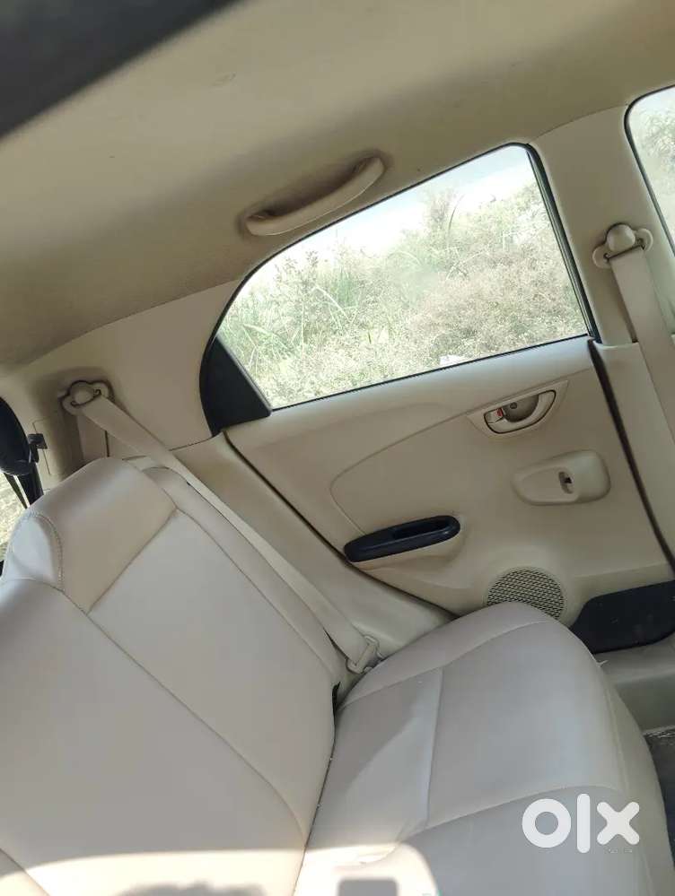 Honda Brio Exclusive 2015