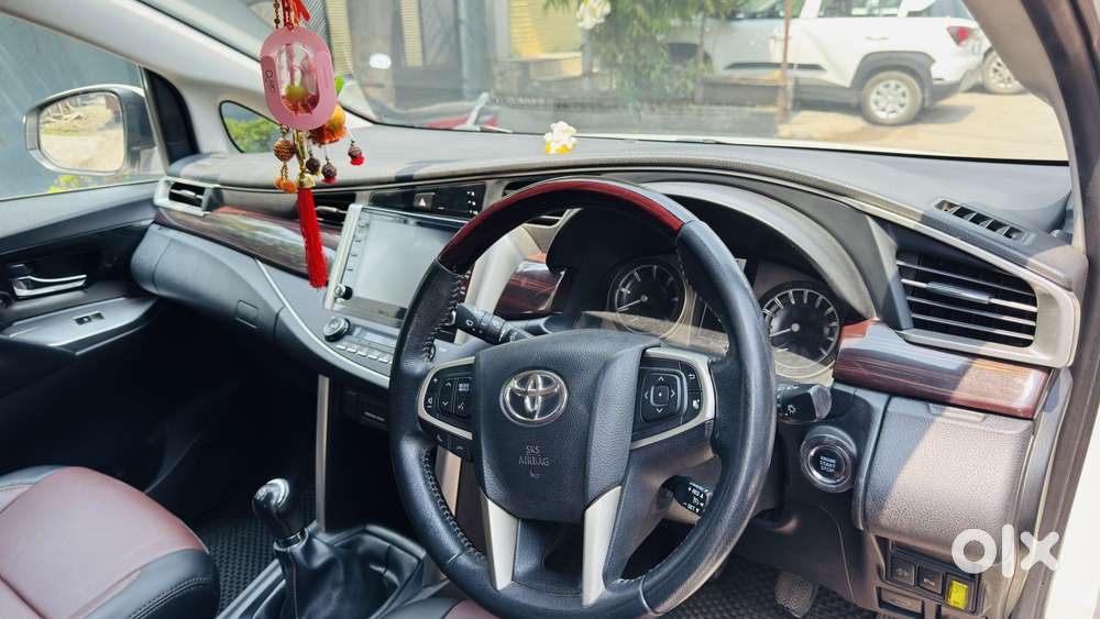 Toyota Innova Crysta [2020-ongoing] 2.4 Vx 7 Str, 2022, Diesel