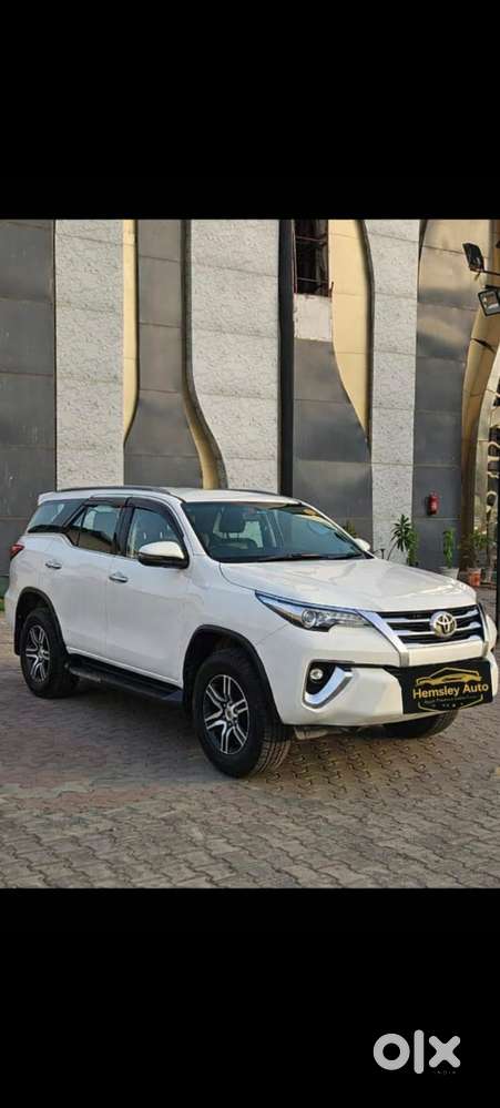 Toyota Fortuner 4x4 Manual Limited Edition, 2017, Diesel