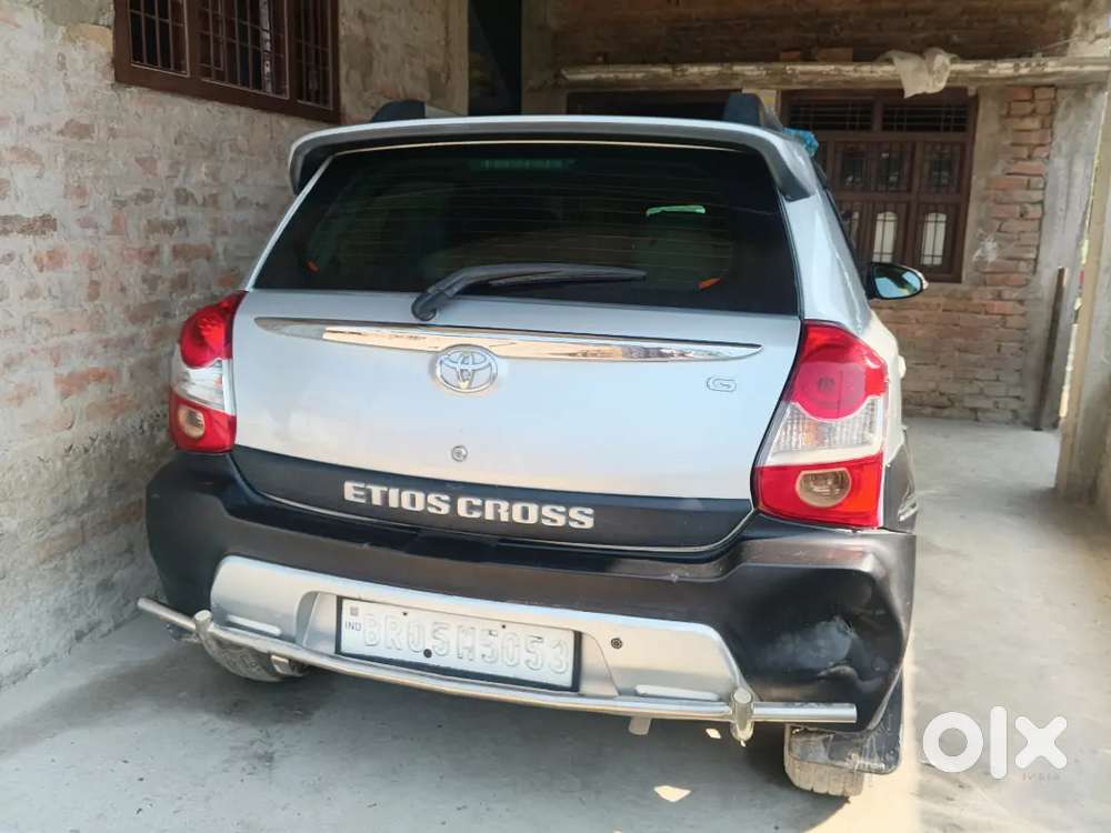 Toyota Etios Cross 2016