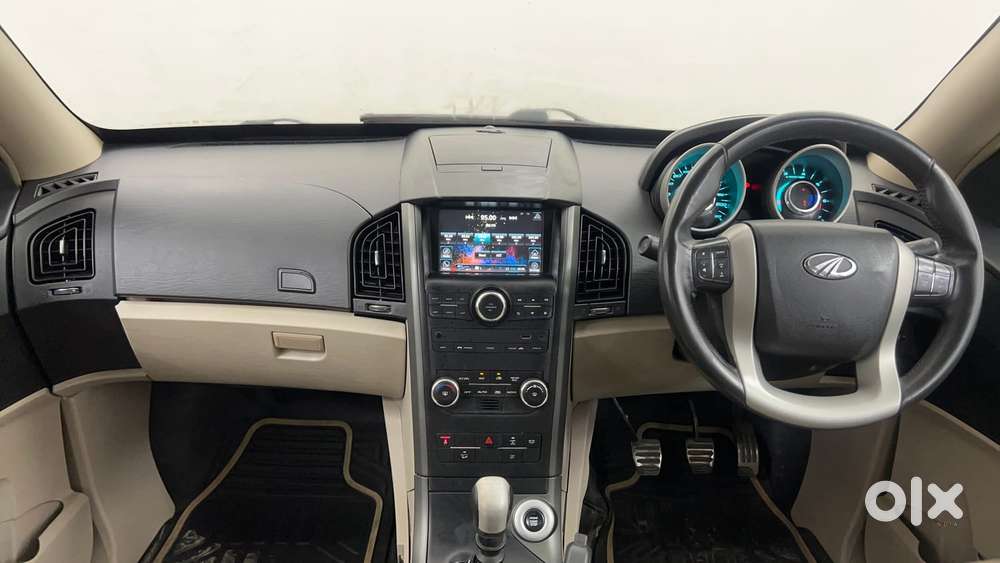 Mahindra Xuv500 2.2 W10, 2015, Diesel