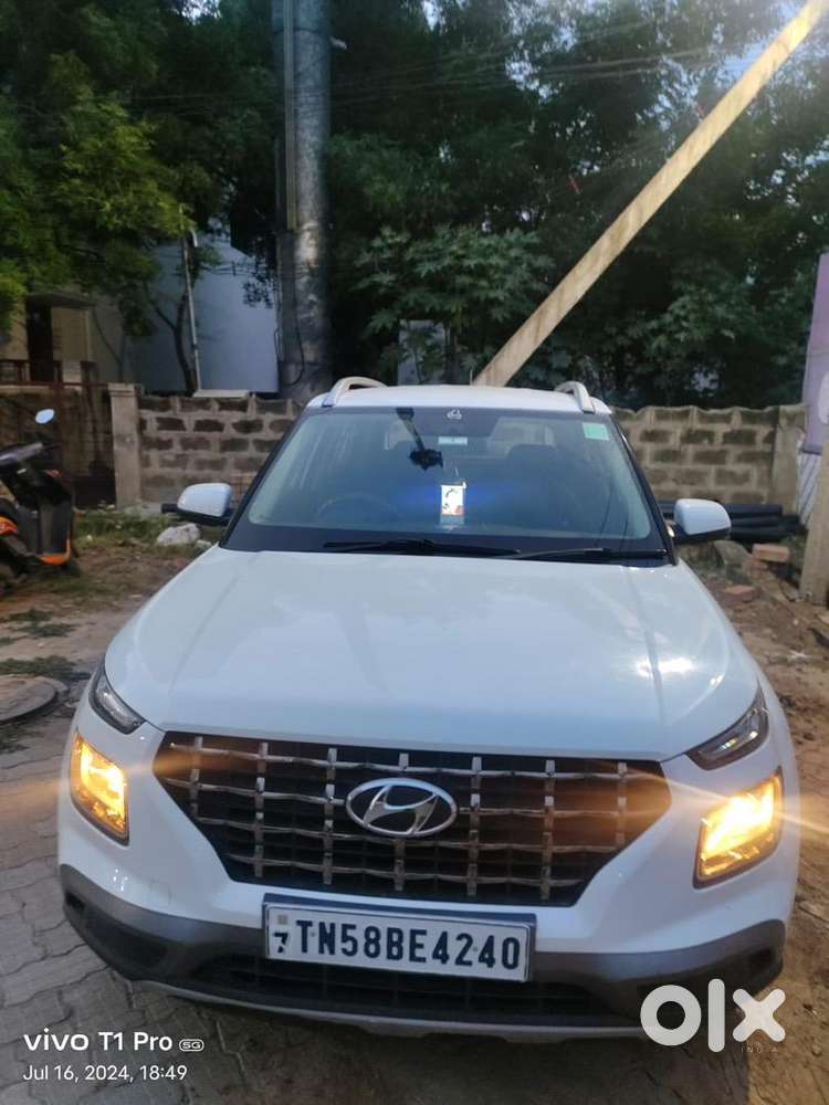 Hyundai Venue 2021 Petrol Well Maintained