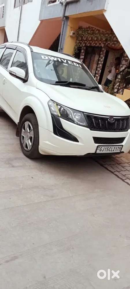 Mahindra Xuv500 2016 Diesel 106000 Km Driven